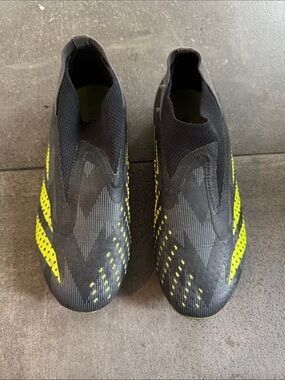 Adidas Kids Predator Accuracy+ Soccer Cleats